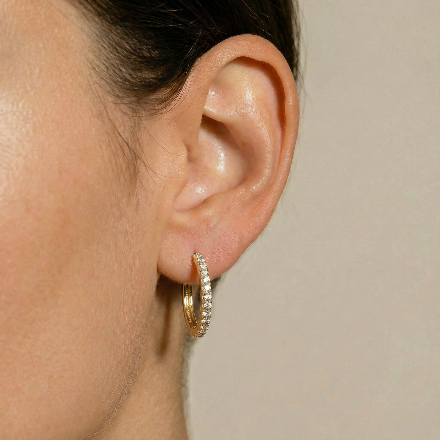Solene 18ct and 22ct Yellow Gold huggie hoop earrings by Karat Goldsmiths 